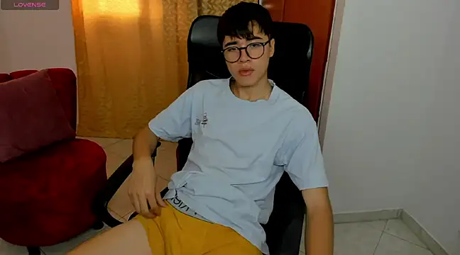 Snapshot of liam_orion chatting on February 26, 6:53 pm liam orion online show from February 26, 6:53 pm