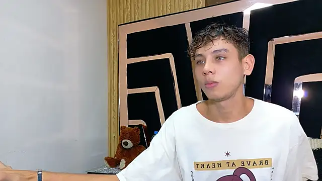 Snapshot of Noahoconor chatting on September 23, 7:24 pm Noahoconor online show from September 23, 7:24 pm