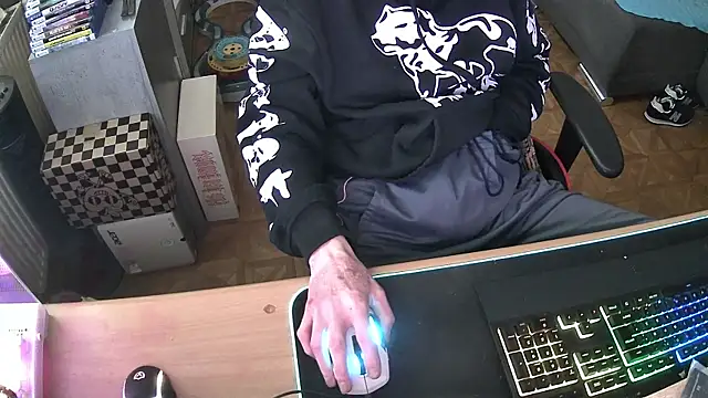 DerGeileLoveboy online show from December 15, 9:17 am