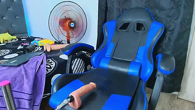 Maximiliano  Fire online show from September 28, 9:24 pm