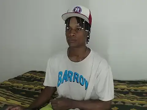 thomas love11 online show from March 14, 11:30 pm