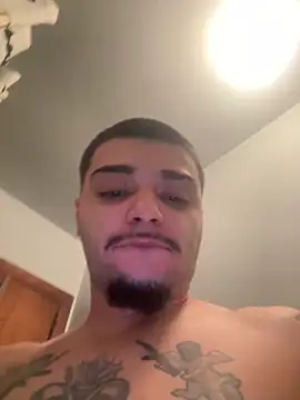 Snapshot of papiVilla23 chatting on October 28, 2:58 am papiVilla23 online show from October 28, 2:58 am