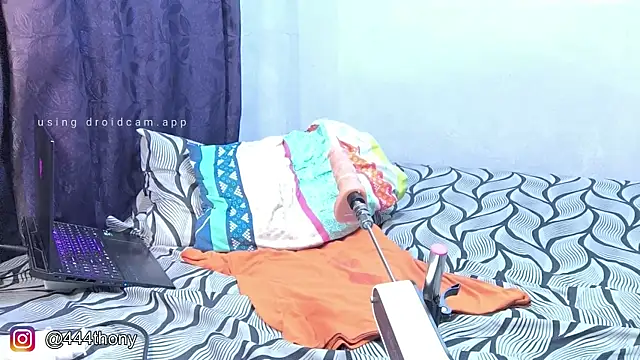 Thony444 online show from November 29, 4:58 am