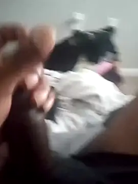 Mouththisbigdick online show from December 4, 8:05 pm