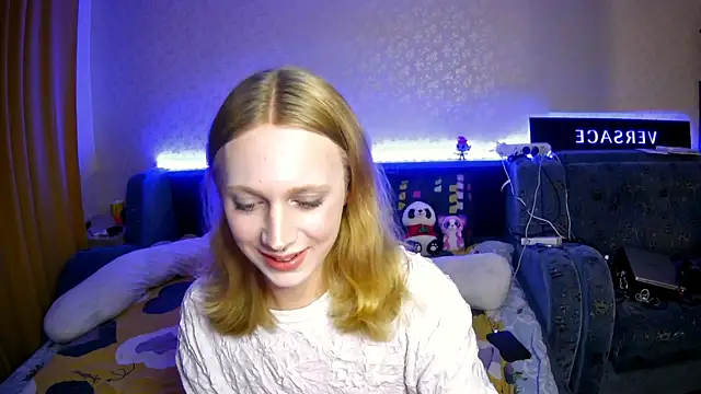 Gwindolin77 online show from March 3, 9:56 pm