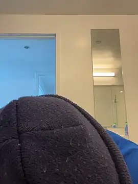 Nitobooy77 online show from April 18, 1:34 pm