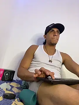 Monkey uchiha777 online show from March 3, 3:14 am