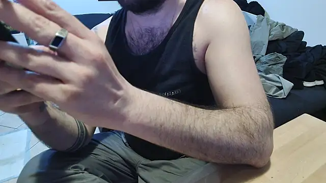 maialinofriuli online show from February 17, 11:03 pm