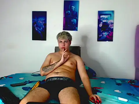 CrissConor online show from July 14, 6:47 pm