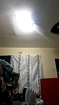 bakedsnackmmh online show from April 17, 7:16 pm