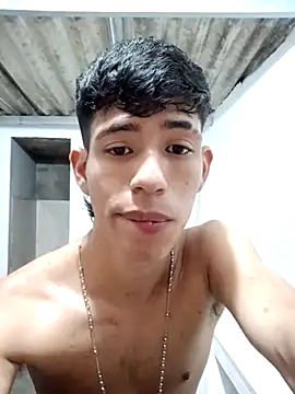 dareck 18 online show from April 2, 12:52 am