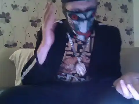 Snapshot of ThePython666 chatting on March 13, 2:05 am ThePython666 online show from March 13, 2:05 am