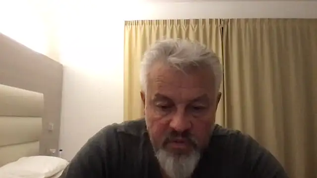 Berg Boy online show from April 14, 8:41 pm