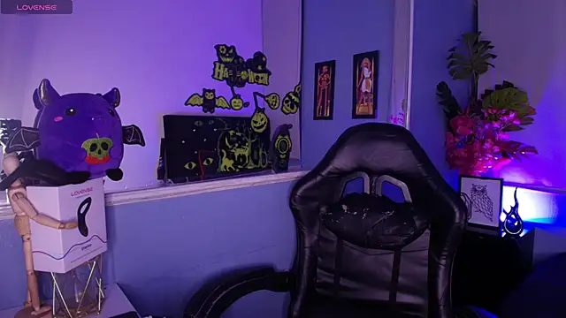 LucasCarterr  online show from October 2, 4:38 am