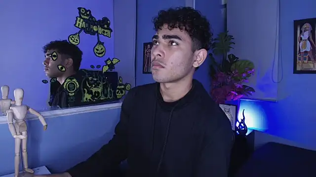 LucasCarterr  online show from September 25, 4:11 am