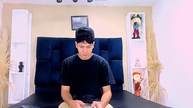 Jhojan twink online show from October 1, 12:20 pm