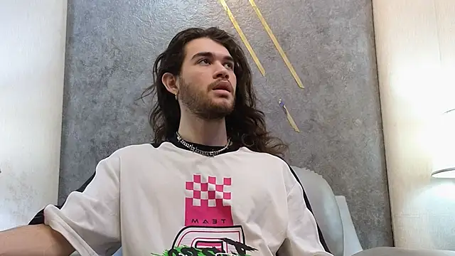 FreyrVik online show from December 2, 3:37 pm