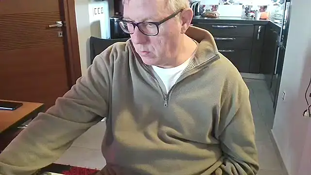 JamesBauer online show from February 4, 9:15 am