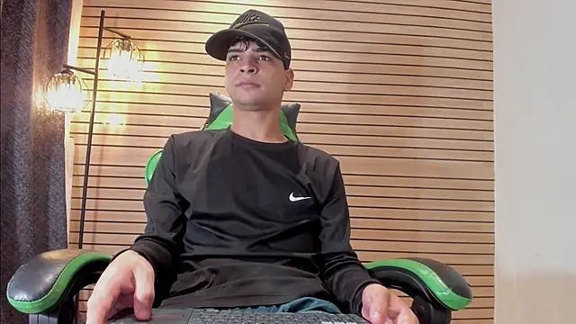 317894 online show from April 16, 6:02 am