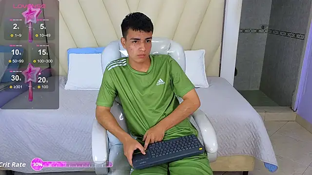 Hotboy21  online show from November 22, 4:12 am