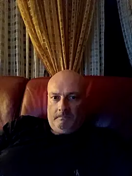 Alexis Bull online show from September 24, 9:46 pm