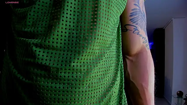 Lukas Green online show from April 9, 7:42 pm