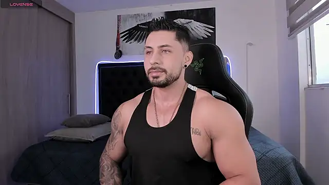 santi aesthetic online show from March 21, 10:03 pm