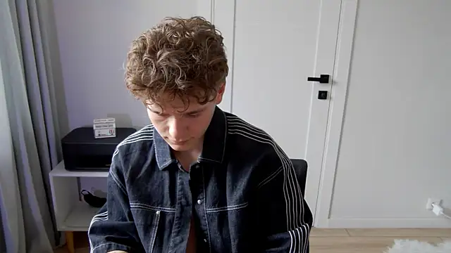 DanyDavis online show from April 3, 10:56 am