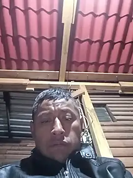 luuiss12 online show from November 12, 5:02 am