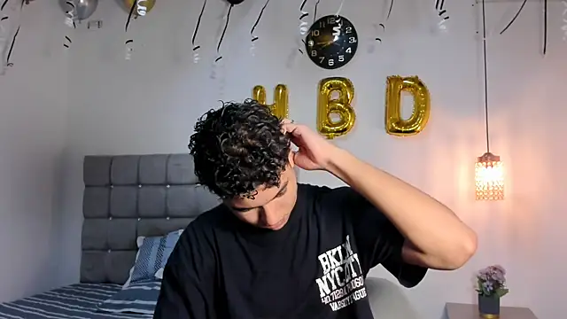 Santy Stump online show from January 14, 8:45 pm