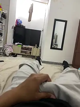 USUARIO-23 online show from March 1, 11:04 pm