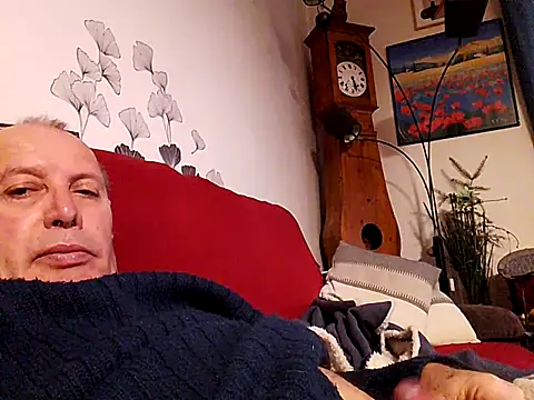 Vince072 online show from January 13, 4:33 pm