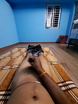 Tamilpayan00 online show from April 22, 5:07 pm