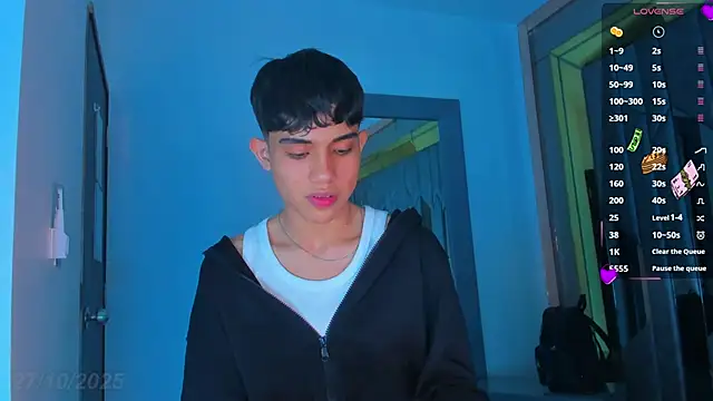 Sebax Young online show from October 28, 4:15 am