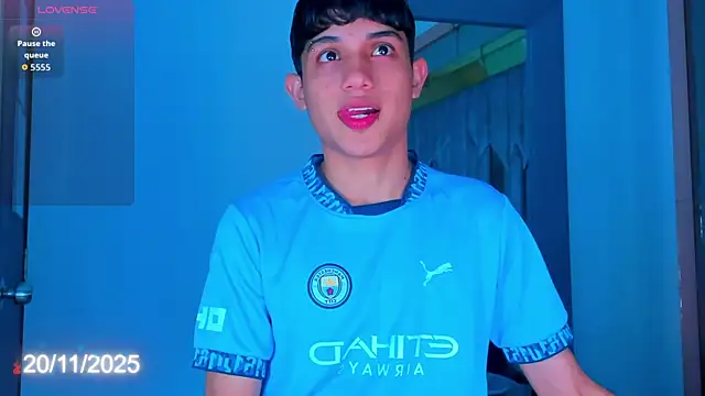 Sebax Young online show from November 21, 4:33 am