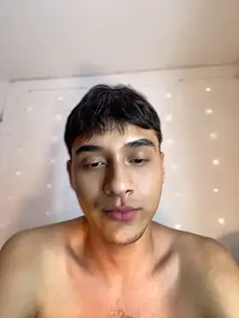 hot boy 04 online show from April 12, 5:36 pm