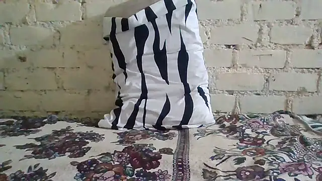 LecheDeSoya666 online show from July 29, 8:52 pm
