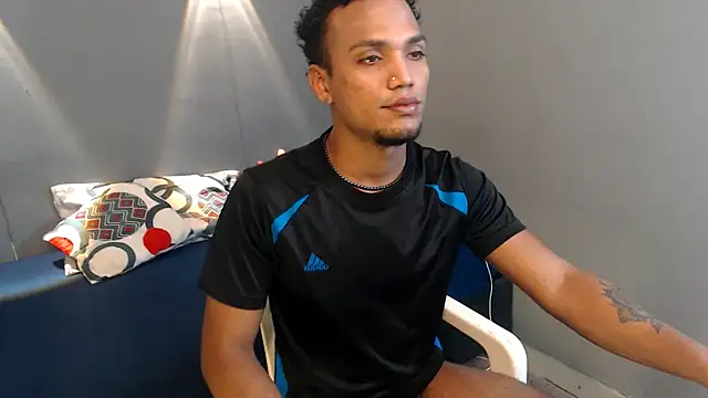 mateonick40 online show from April 9, 5:30 pm