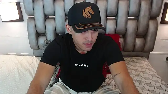 Derek Storm  online show from April 16, 12:49 pm