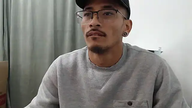 tanjir020 online show from March 8, 11:36 am