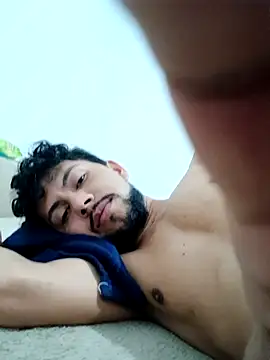 ArturrAlvs online show from April 7, 5:07 am