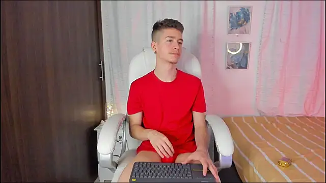 ThiagooJames online show from September 20, 3:17 am