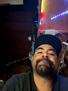 Snapshot of Jonathanfrom420 chatting on October 6, 2:11 pm Jonathanfrom420 online show from October 6, 2:11 pm