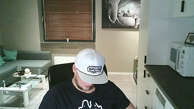 Dartanjanas13 online show from October 15, 4:47 pm