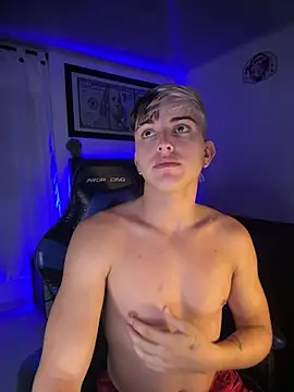 Justin trevor1 online show from April 18, 4:03 am