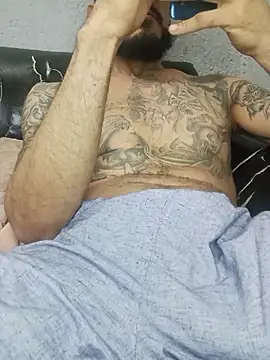 Kerryflon online show from April 8, 9:30 am