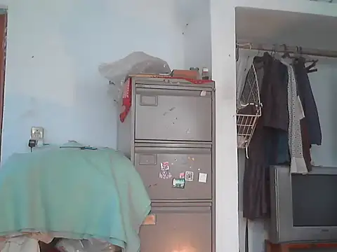 alej90 online show from April 12, 4:08 pm