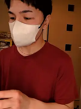 kqitooo online show from March 4, 9:05 am