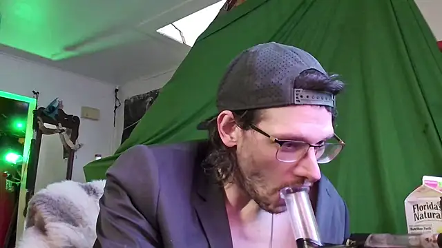 MasterDaddyCool online show from October 21, 6:05 am