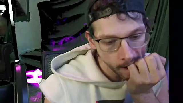 MasterDaddyCool online show from October 17, 4:38 am